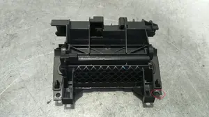 Foto de CENICERO AUDI A4 BERLINA (8E) 2.0 16V TDI (170 CV / 125 KW) referencia 8E0857951 foto 2