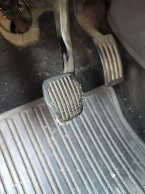 Foto de PEDAL FRENO FORD FOCUS BERLINA (CAP) 1.8 TDCi Turbodiesel CAT (116 CV / 85 KW)
