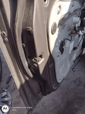 Foto de CERRADURA PUERTA DELANTERA IZQUIERDA VOLKSWAGEN TOURAN (1T2) 1.9 TDI (105 CV / 77 KW) referencia 3D1837015AP