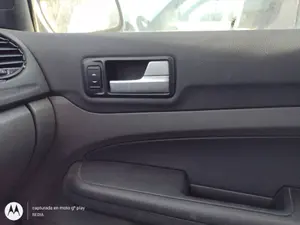 Foto de MANETA INTERIOR DELANTERA DERECHA FORD FOCUS SPORTBREAK (CAP) 1.6 16V CAT (101 CV / 74 KW) referencia 1470111