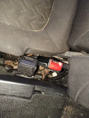 Foto de ENGANCHE CINTURON TRASERO DERECHO OPEL MERIVA B