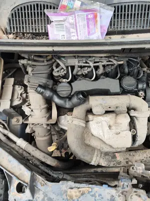 Foto de MOTOR COMPLETO FORD FOCUS C-MAX (CAP)(2003) 1.6 TDCi CAT (109 CV / 80 KW) referencia G8DA
