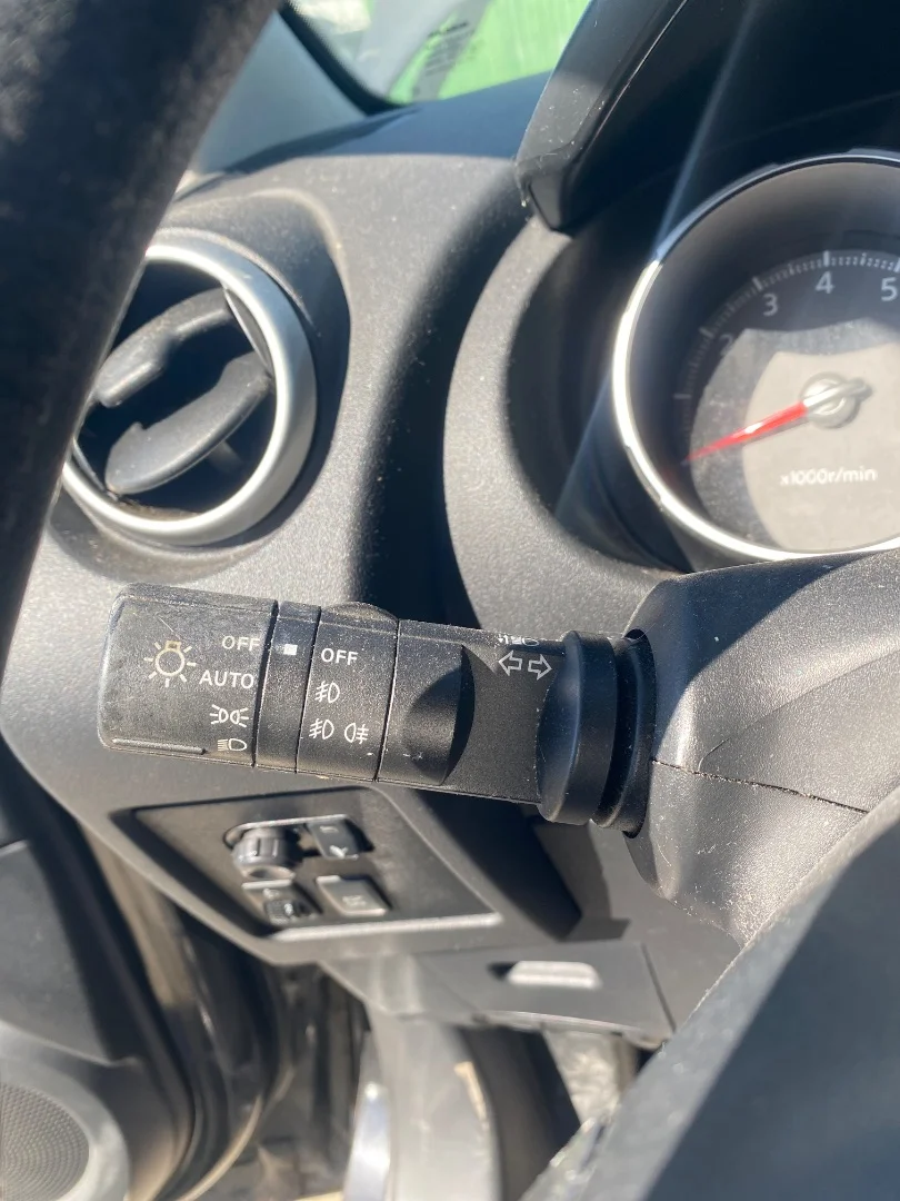 Foto de MANDO INTERMITENTES NISSAN QASHQAI (J10) 2.0 16V CAT (141 CV / 104 KW)