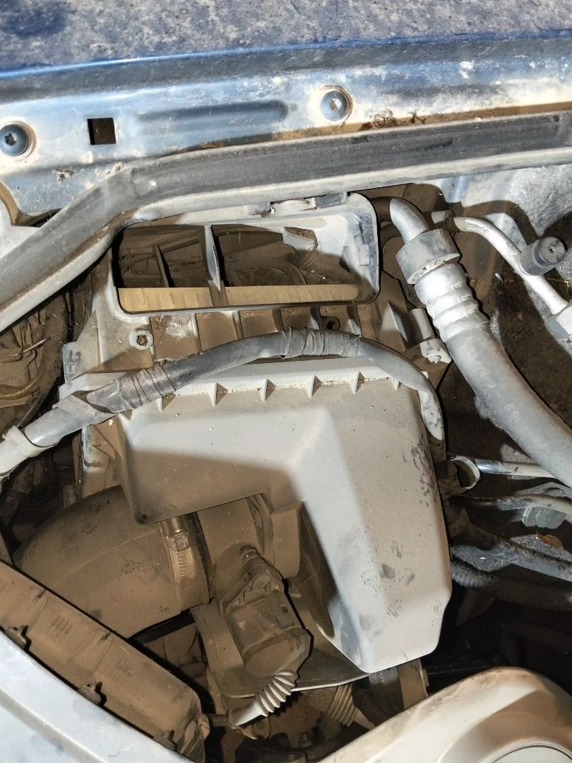 Foto de CAJA FILTRO AIRE AUDI A4 BERLINA (8E)