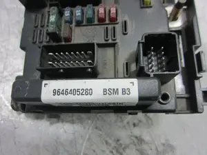 Foto de NO IDENTIFICADO PEUGEOT 307 BREAK / SW (S1)(04.2002) 2.0 HDi CAT (90 CV / 66 KW) referencia 9646405280 foto 3