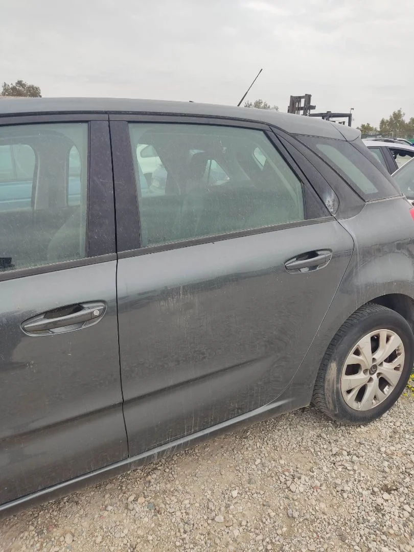 Foto de PUERTA TRASERA IZQUIERDA CITROEN C4 PICASSO/SPACETOURER 1.6 HDi FAP (92 CV / 68 KW) referencia 9801573080