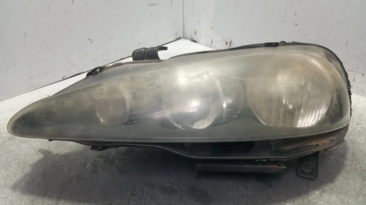Foto de FARO IZQUIERDO ALFA ROMEO 147 (190) 1.6 16V CAT (105 CV / 77 KW) referencia 89101232SX