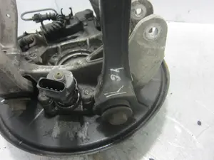 Foto de BRAZO SUSPENSION INFERIOR TRASERO IZQUIERDO PORSCHE CAYENNE (TIPO 92A) referencia 7P0501531 foto 3