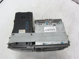 Foto de SISTEMA AUDIO / RADIO CD JAGUAR S-TYPE (03.1999) 4.0 V8 32V CAT (276 CV / 203 KW) referencia PJVM003183 foto 10
