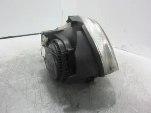 Foto de FARO DERECHO VOLKSWAGEN GOLF IV BERLINA (1J1)(10.1997) 1.6 (101 CV / 74 KW) referencia 67736940 foto 2