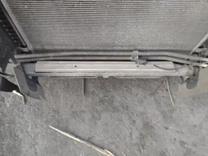 Foto de INTERCOOLER AUDI A6 BERLINA (4F2) 3.0 V6 24V TDI (224 CV / 165 KW) referencia 4F0145805E foto 2