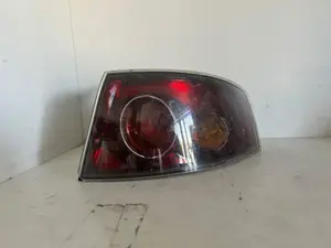Foto de PILOTO TRASERO DERECHO SEAT IBIZA (6L1) referencia 6L6945111B foto 1
