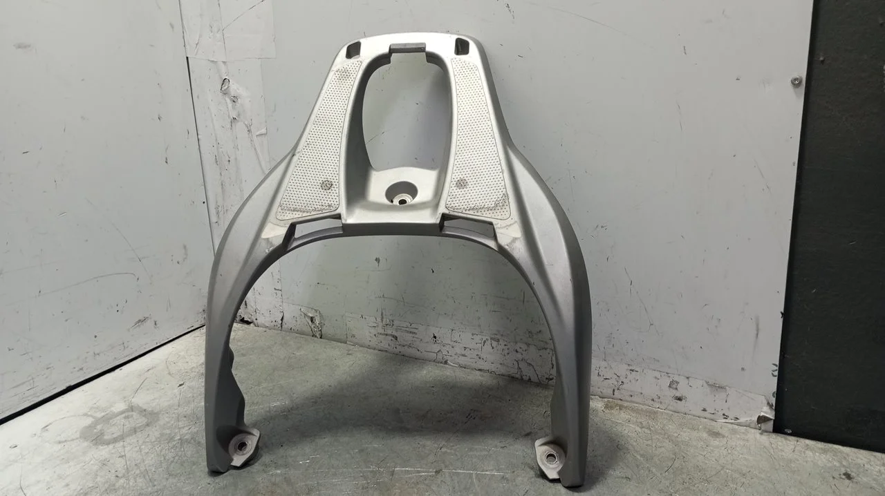 Foto de SOPORTE PORTAMALETAS HONDA SH 300I 279 cm3 - 20 kW (27 CV / 20 KW) referencia 81200KTW9000