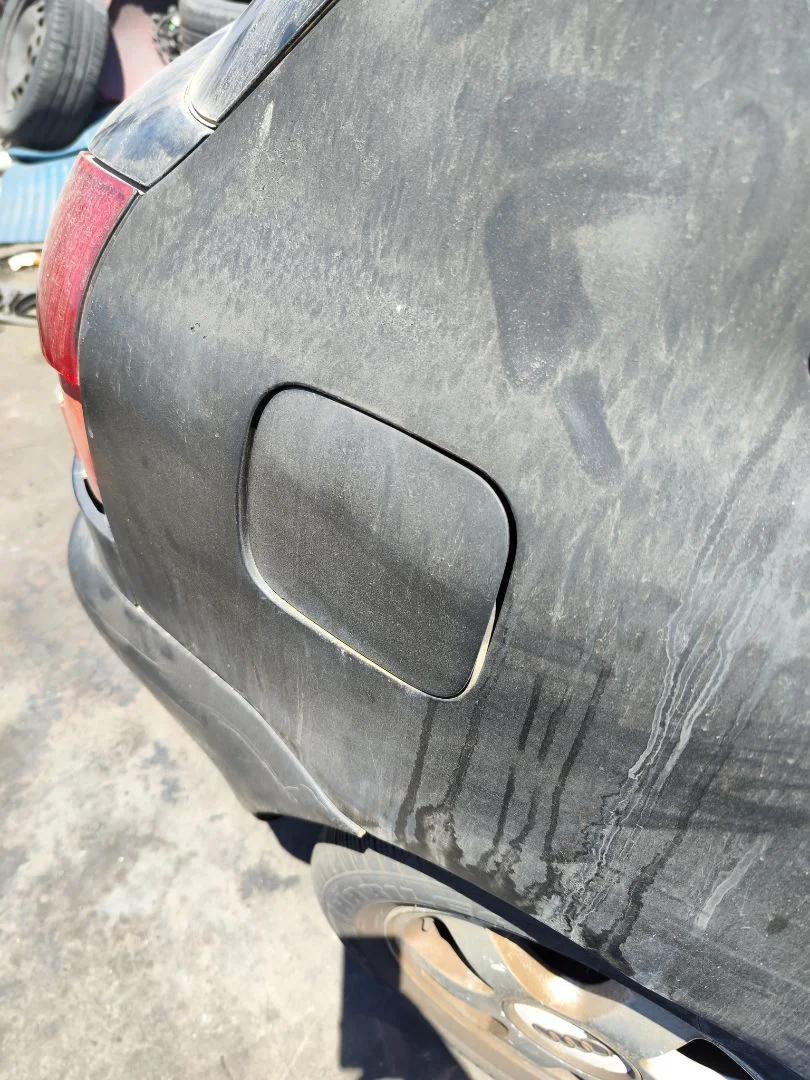 Foto de TAPA EXTERIOR COMBUSTIBLE AUDI A3 (8L) 1.9 TDI (110 CV / 81 KW) referencia 8L0809905A