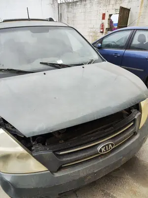 Foto de CAPO KIA CARNIVAL 2.9 CRDi CAT (185 CV / 136 KW) referencia 664004D010 foto 4