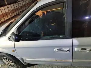 Foto de PUERTA DELANTERA IZQUIERDA CHRYSLER VOYAGER (RG)
