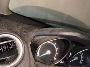Foto de CUADRO INSTRUMENTOS FORD FIESTA (CNN)