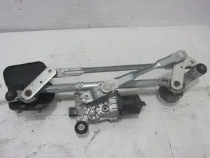 Foto de MOTOR LIMPIA DELANTERO NISSAN MICRA (K14) 0.9 CAT (90 CV / 66 KW) referencia A2340655 foto 3