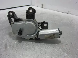 Foto de MOTOR LIMPIA TRASERO VOLKSWAGEN POLO III BERLINA (6N2) 1.4 16V (75 CV / 55 KW) referencia 6X0955711D foto 3