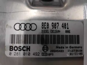 Foto de CENTRALITA MOTOR UCE AUDI A4 AVANT (8E) 2.5 V6 24V TDI CAT (AYM) (155 CV / 114 KW) referencia 0281010492 foto 2
