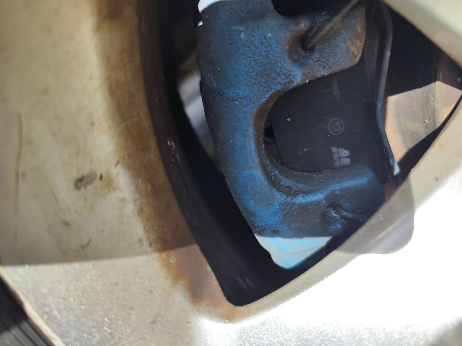 Foto de PINZA DE FRENO TRASERA DERECHA FORD FOCUS CABRIO (CA5) 2.0 TDCi CAT (136 CV / 100 KW)