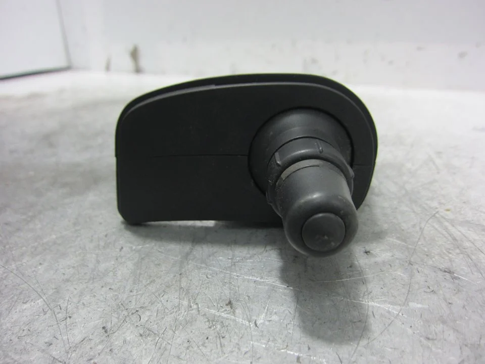 Foto de MANDO INTERMITENTES RENAULT CLIO III 1.5 dCi Diesel (68 CV / 50 KW) referencia 88102001276