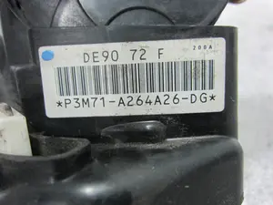 Foto de CERRADURA PUERTA TRASERA DERECHA MAZDA 2 BERLINA (DY) 1.4 CAT (80 CV / 59 KW) referencia 3M71A264A26 foto 5
