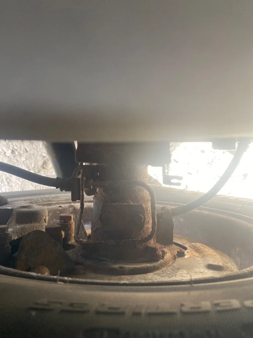 Foto de MANGUETA TRASERA DERECHA SSANGYONG KORANDO 2.9 Turbodiesel CAT (120 CV / 88 KW)