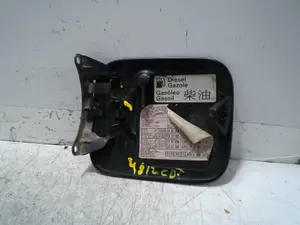 Foto de TAPA EXTERIOR COMBUSTIBLE AUDI A3 (8L) 1.9 TDI (101 CV / 74 KW) referencia 1H0010092L foto 2