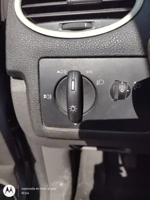 Foto de MANDO LUCES FORD FOCUS SPORTBREAK (CAP) 1.6 16V CAT (101 CV / 74 KW) referencia 1318961