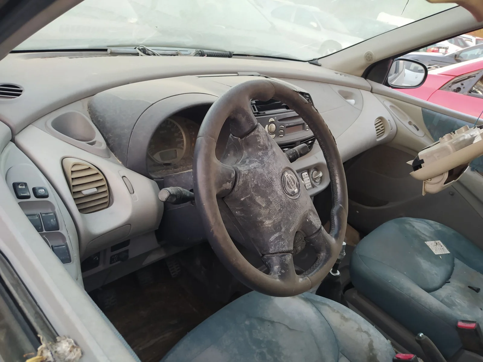 Foto de SALPICADERO NISSAN ALMERA TINO (V10M) 1.8 16V CAT (114 CV / 84 KW) referencia 68200BU700