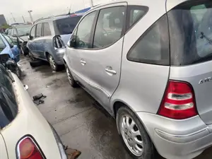 Foto de PARAGOLPES TRASERO MERCEDES-BENZ CLASE A (BM 168) 1.6 CAT (102 CV / 75 KW)