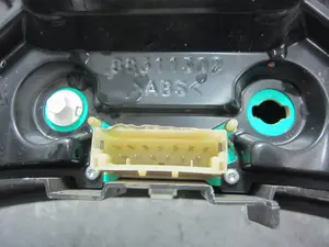 Foto de CUADRO INSTRUMENTOS OPEL CORSA C 1.2 16V CAT (Z 12 XE / LW4) (75 CV / 55 KW) referencia 13117946CD foto 2