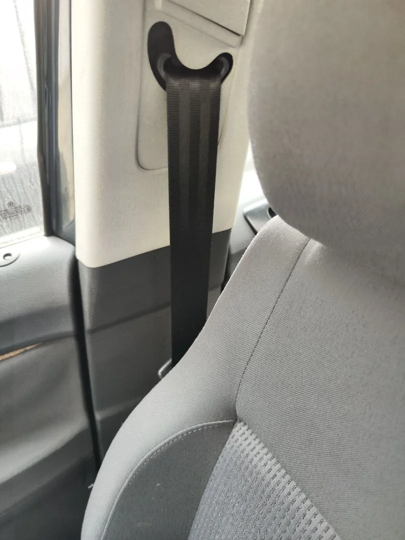 Foto de CINTURON SEGURIDAD DELANTERO DERECHO VOLKSWAGEN POLO IV (9N1) 1.4 16V (75 CV / 55 KW) referencia 6Q4857706J FKZ