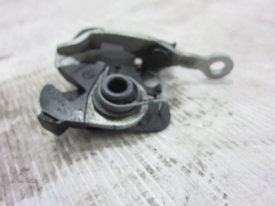 Foto de CERRADURA CAPO CITROEN C2 1.4 (73 CV / 54 KW) referencia 9641684380