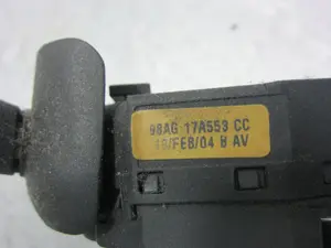 Foto de MANDO LIMPIA FORD FOCUS BERLINA (CAK) 1.8 TDCi CAT (101 CV / 74 KW) referencia 98AG17A553CC foto 2