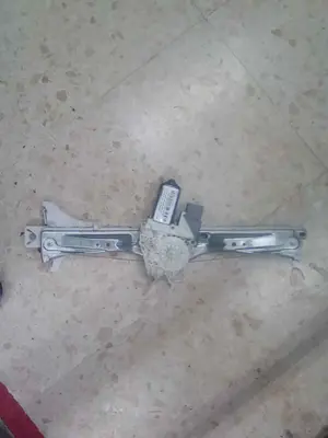 Foto de ELEVALUNAS TRASERO DERECHO CITROEN C5 BERLINA referencia 9632533380