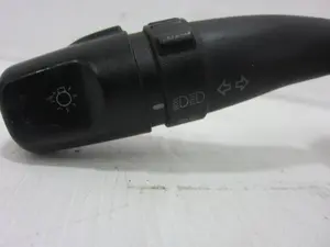 Foto de MANDO MULTIFUNCION HYUNDAI MATRIX (FC) 1.5 CRDi CAT (102 CV / 75 KW) referencia 9340017261 foto 2