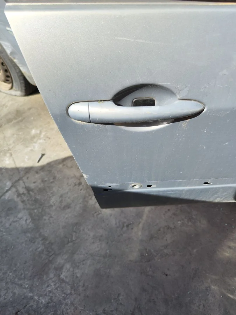 Foto de MANETA EXTERIOR DELANTERA DERECHA RENAULT SCENIC II 1.5 dCi Diesel (101 CV / 74 KW) referencia 8200076074
