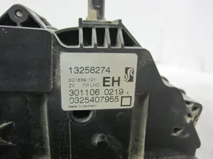 Foto de CERRADURA PUERTA DELANTERA DERECHA OPEL CORSA D 1.3 16V CDTI (75 CV / 55 KW) referencia 13258274 foto 6