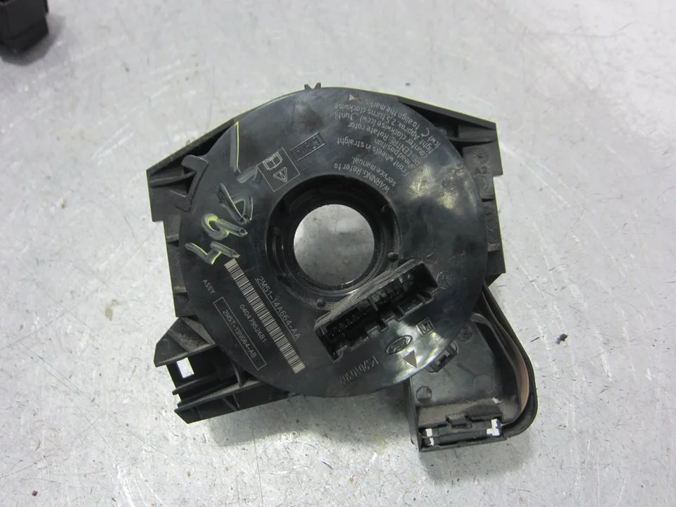 Foto de ANILLO AIRBAG FORD FOCUS BERLINA (CAK) 1.8 TDCi CAT (101 CV / 74 KW) referencia 2M5114A664AA