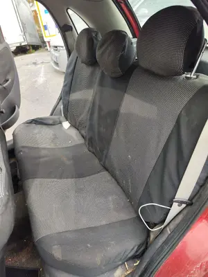 Foto de ASIENTO TRASERO MEDIO OPEL CORSA C 1.2 16V CAT (Z 12 XEP / LB4) (80 CV / 59 KW) foto 2