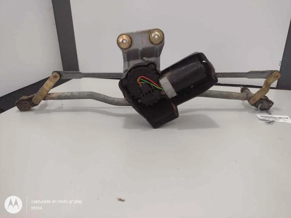 Foto de MOTOR LIMPIA DELANTERO FORD ESCORT BERLINA 1.8 Diesel (60 CV / 44 KW) referencia 390241307