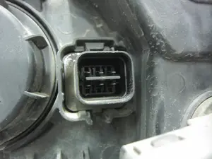 Foto de FARO DERECHO KIA OPIRUS (GH) 3.5 V6 CAT (203 CV / 149 KW) referencia 921023F110 foto 4