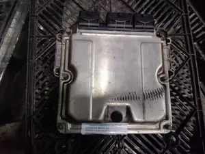 Foto de CENTRALITA MOTOR UCE CITROEN XSARA PICASSO referencia 0281011521