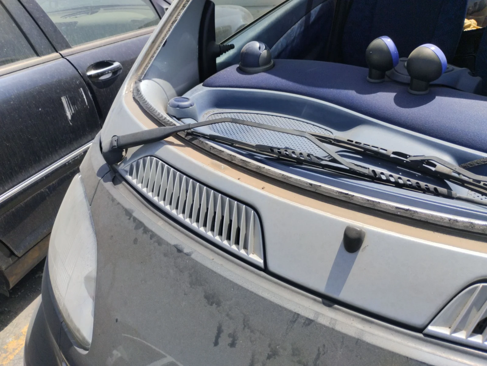 Foto de BRAZO LIMPIA DELANTERO DERECHO SMART CITY-COUPE 0.6 Turbo CAT (54 CV / 40 KW)