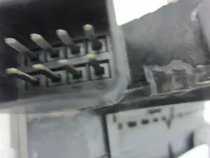 Foto de CERRADURA PUERTA DELANTERA IZQUIERDA FORD FOCUS BERLINA (CAK) 1.8 TDCi Turbodiesel CAT (116 CV / 85 KW) referencia 383242A foto 3