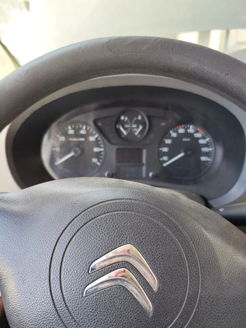 Foto de CUADRO INSTRUMENTOS CITROEN BERLINGO FURGÓN 1.6 Blue-HDI FAP (99 CV / 73 KW)