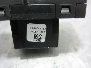 Foto de INTERRUPTOR VOLKSWAGEN TIGUAN (AD1) 2.0 TDI DPF (239 CV / 176 KW) referencia 3G0959832A foto 2