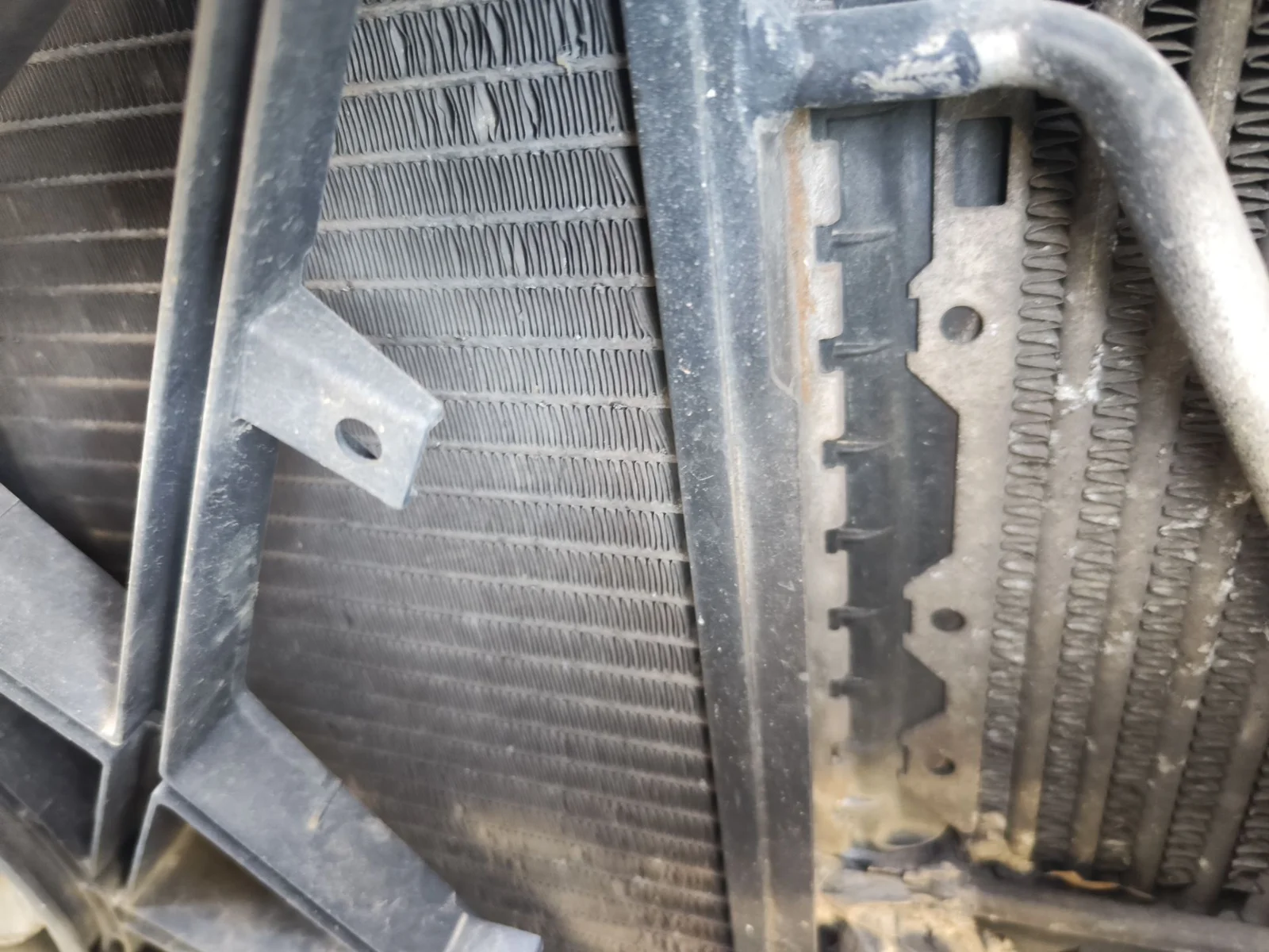 Foto de CONDENSADOR / RADIADOR AIRE ACONDICIONADO OPEL VECTRA B BERLINA 2.0 DTI (101 CV / 74 KW) referencia 52484484
